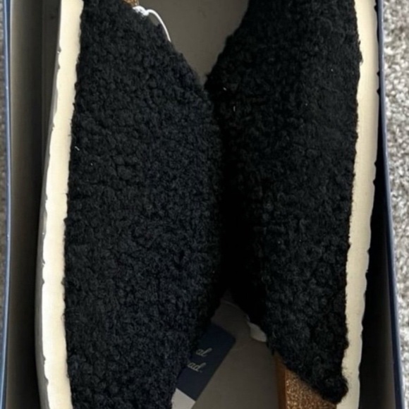 Universal Thread Black Slip-On Shoes - Picture 6 of 6